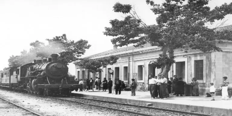 Podem Cambrils reivindica el valor històric de l’antiga estació ferroviària del municipi