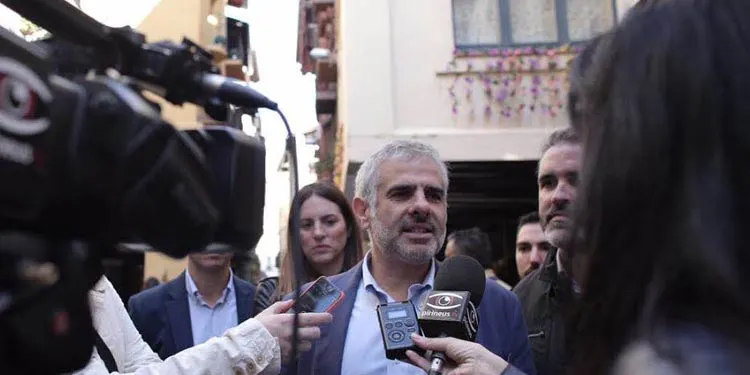 Ciutadans visita la Fira de Sant Ermengol