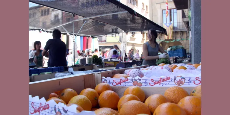 Vic tindrà mercat setmanal i els comerços obriran el 12-O