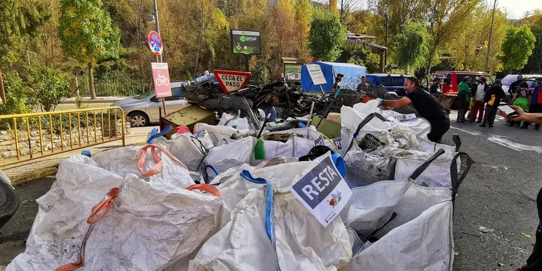 Localitzen un obús de la Guerra Civil en el marc de la campanya de neteja del riu Noguera Pallaresa