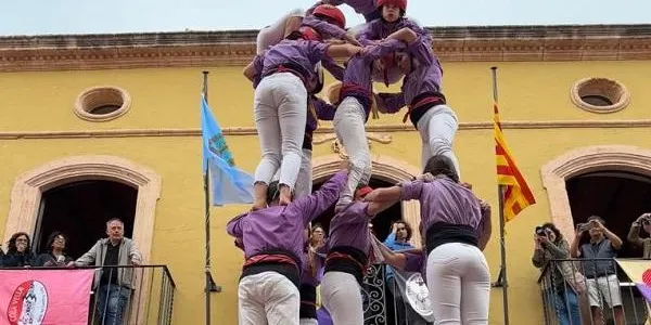 Els Castellers d'Altafulla inicien la temporada amb una diada àgil i tranquil·la que els serveix per agafar confiança