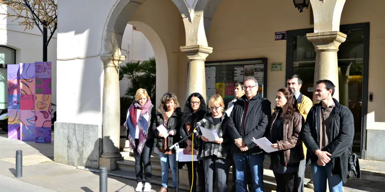 Pineda commemora el Dia Internacional contra la Violència vers les dones