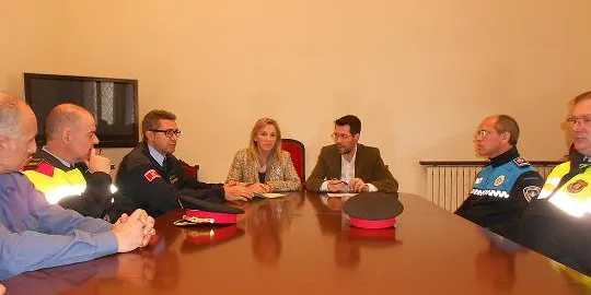 La directora territorial d'Interior es troba amb els cossos de seguretat de la Seu