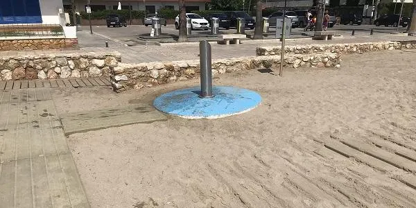 Els treballs d’arranjament de la platja d’Altafulla després de l’últim temporal finalitzen aquest dimecres