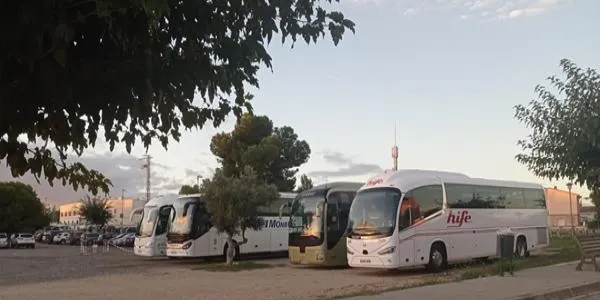 Confusió, desconcert i resignació a Sant Vicenç de Calders el primer dia de l'operatiu especial