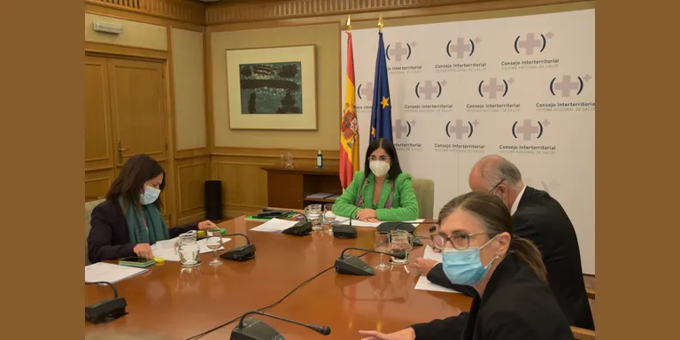 El Ministeri de Sanitat i les autonomies acorden reduir de deu a set dies la quarantena de positius en covid-19