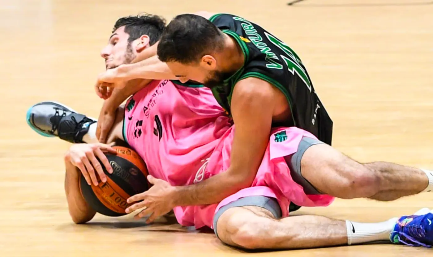 La Penya supera el Barça i força el tercer partit de play-off