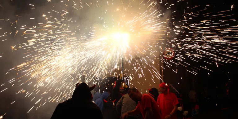 Els diables l'Espetec estrenen una guerra d'aigua i un correfoc-cercavila el divendres