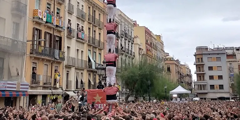 La Colla Vella Xiquets de Valls torna a domar el 2 de 8 net