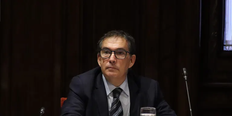 ERC, CUP i ECP acusen Cuevillas de "treure valor" al Codi de Conducta del Parlament en dir que "és un nyap"