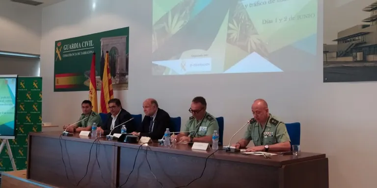 La Guàrdia Civil i Endesa organitzen una activitat de formació per lluitar contra el cultiu i tràfic de marihuana