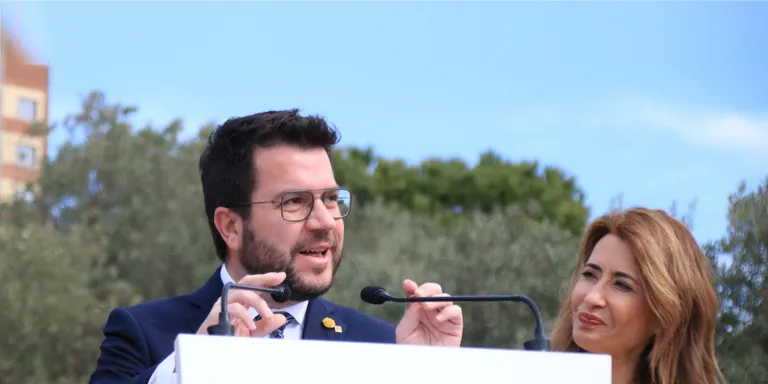 Aragonès reclama a Sánchez que el traspàs de Rodalies culmini "aviat" i vagi acompanyat "d'inversions"