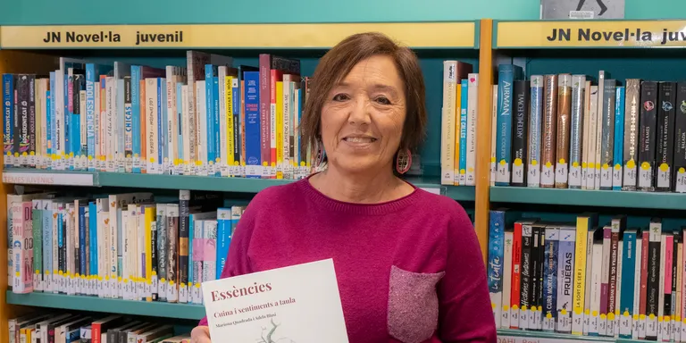 Es presenta a Constantí el llibre “Essències. Cuina i sentiments a taula” de Mariona Quadrada