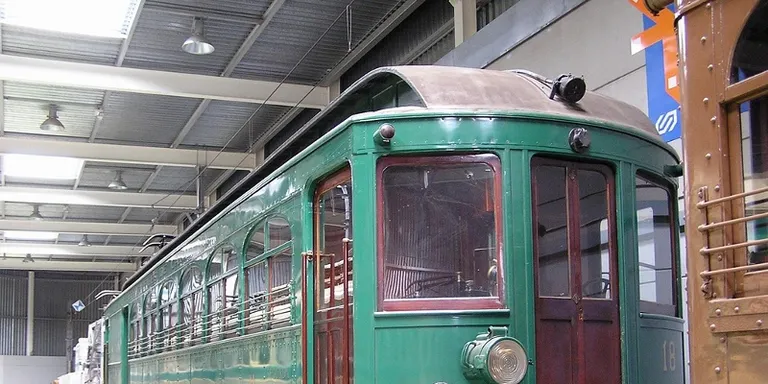 Un dels primers ferrocarrils de la línia Barcelona-Vallès tornarà 100 anys després a Rubí