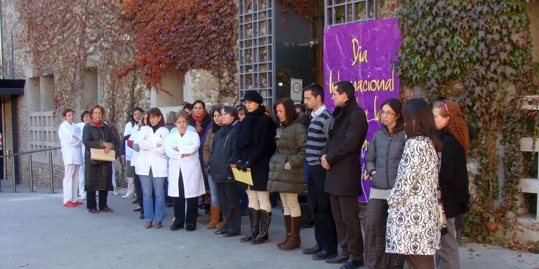 Acte de rebuig a la violència envers les dones a la Seu