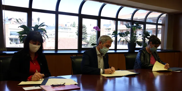 Educació garantirà la gratuïtat del P2 públic amb 1.600 euros anuals per família i subvencionarà amb 800 les privades