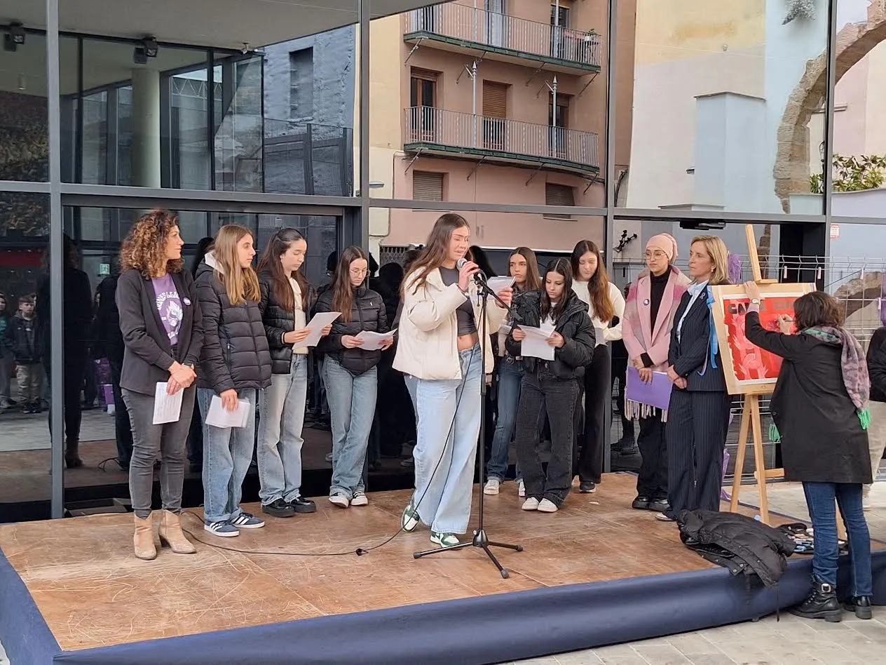 Instituts i escoles de Valls protagonitzen la jornada reivindicativa del 8M