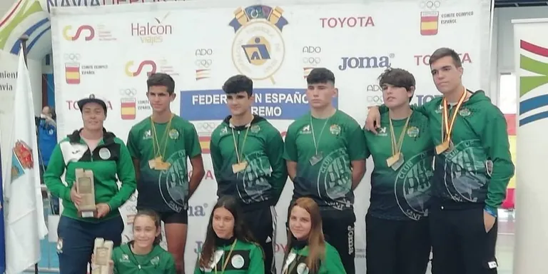 REM: 11 medalles per catalans en campionats nacionals de rem