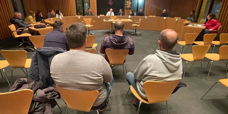 Generalitat, sindicats i Ajuntament de Blanes creen una taula per reindustrialitzar la tèxtil Nylstar