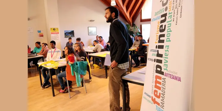 L'Oficina Jove del Pallars Sobirà posa en contacte joves i empreses per a les contractacions d'hivern