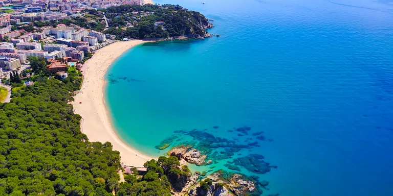 Lloret de Mar es converteix en el 2n municipi de Catalunya amb més banderes blaves
