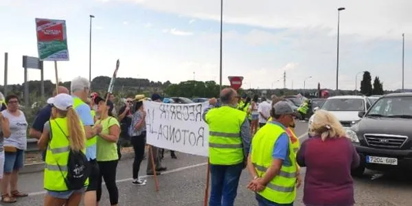 La FEAT, al costat de les demandes dels veïns del Baix Gaià respecte la rotonda que connecta l’AP-7, l’N-340 i la T-214