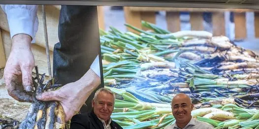 La Cambra Valls signa convenis amb la regidoria de Comerç i Turisme