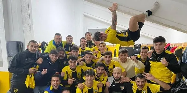 El CE Altafulla protagonitza una nova remuntada i tomba al líder Segur (4-1)