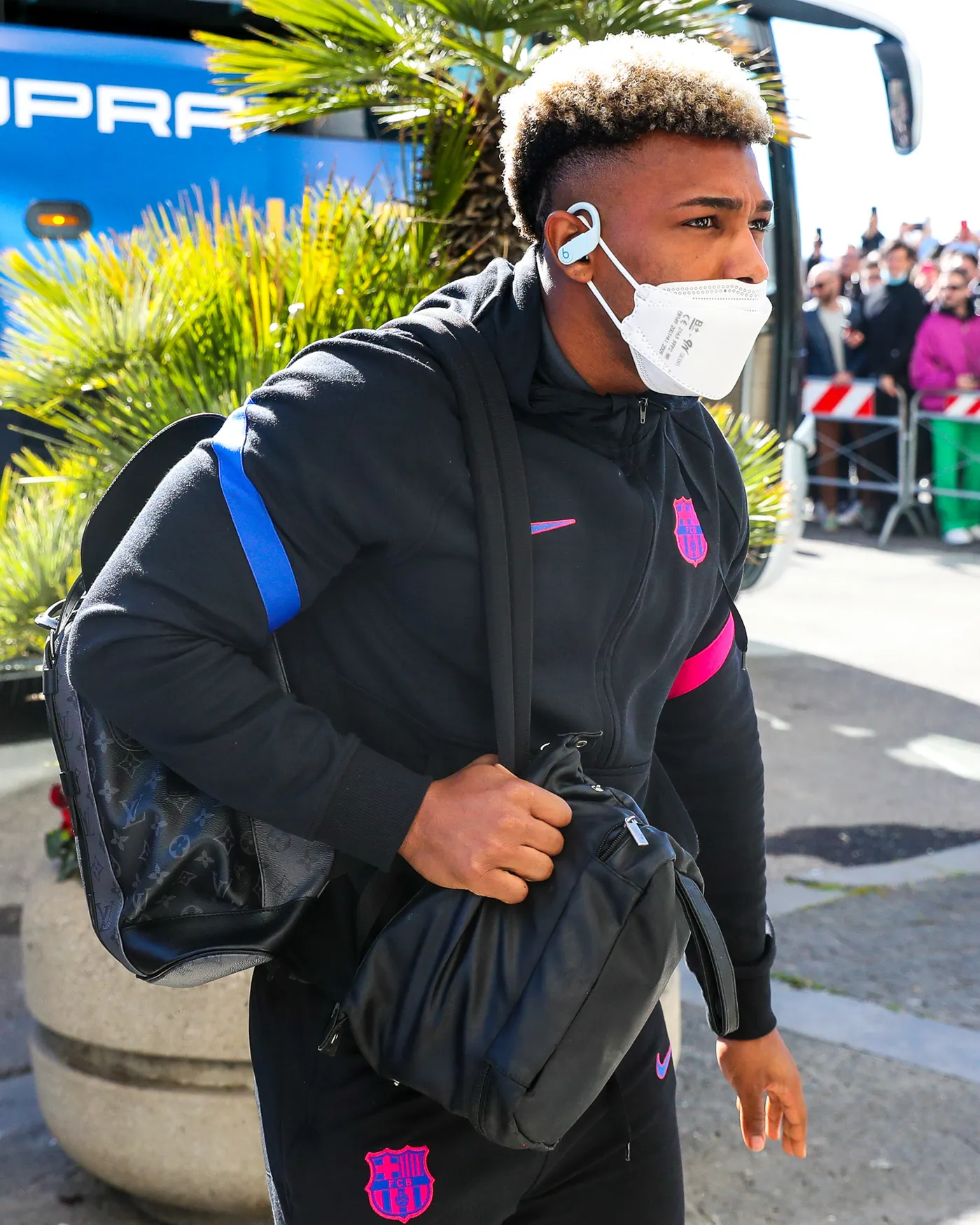 El Barça arriba a Nàpols