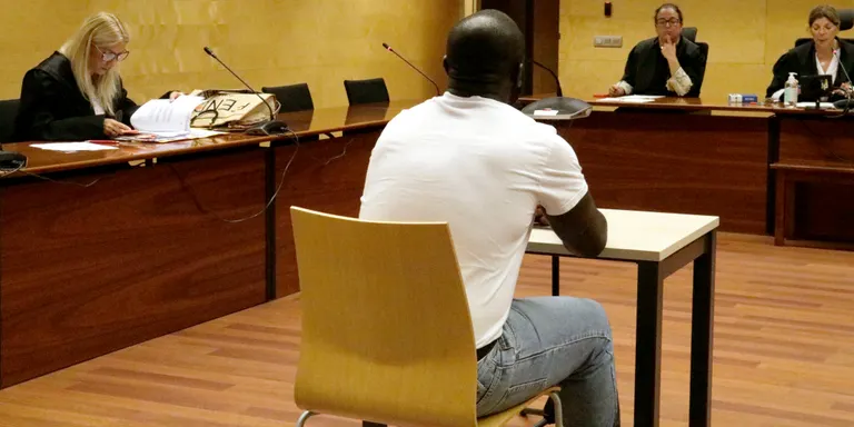 Absolt l’acusat que s’enfrontava a 56 anys de presó per una violació múltiple a Blanes
