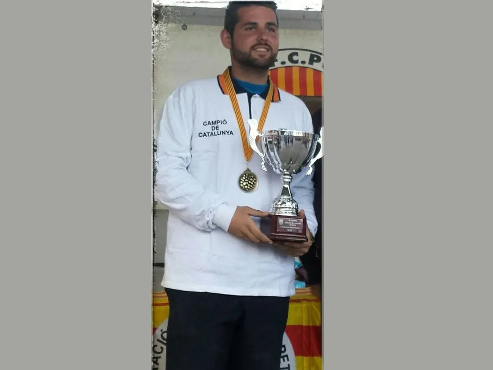Sergi Rodríguez recollint el títol / Foto: UPLTR