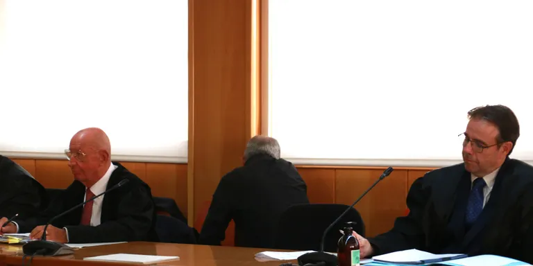 Un detectiu declara que els professors de les autoescoles Roquetes-Temple donaven als alumnes les preguntes de l'examen