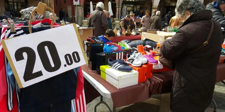 Rubí expressa la seva solidaritat amb Brussel·les amb un minut de silenci