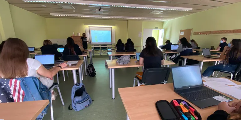 22 alumnes de formació professional de l’Escola Pia de Caldes participen en les 2es jornades d’orientació laboral impulsades per l’Ajuntament