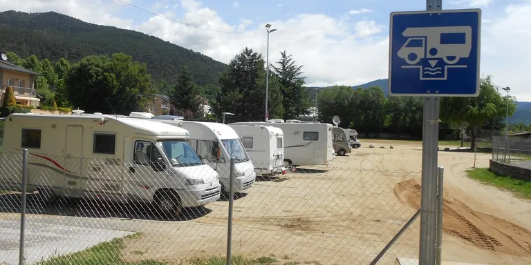 L'Ajuntament de la Seu d'Urgell ampliarà i reubicarà l'aparcament d'autocaravanes