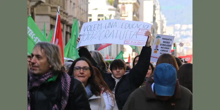 Segona jornada de vaga a l'ensenyament, amb poca repercussió a Pineda