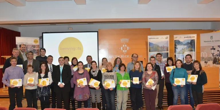 Lliurats els primers certificats del programa 'Benvinguts!, senderistes i cicloturistes'