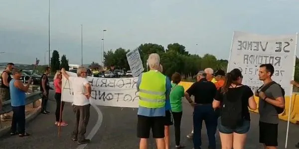L’Associació de Veïns de Brises del Mar d’Altafulla es concentrarà a les portes de l’Ajuntament de Torredembarra aquest dijous