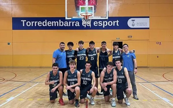 El Júnior del Torredembarra BC compleix els pronòstics contra la Salle Tarragona i assalta la segona plaça (75-39)