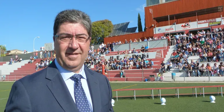 El Rubí s’estabilitza institucionalment i rep el Palamós