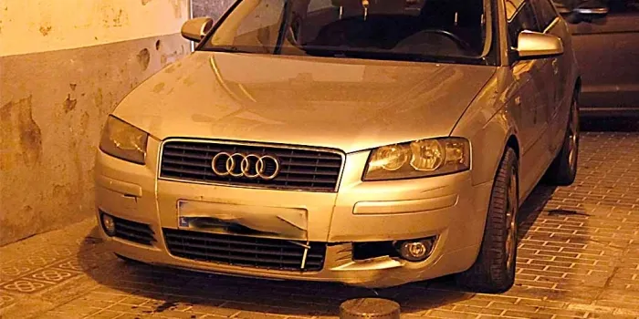 Ahir es va produir un incident amb la nova pilona del carrer de la Perera