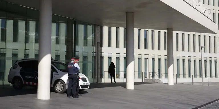 Jutjat el mosso que va amenaçar un home amb qui va mantenir una discussió el 2016 a Caldes