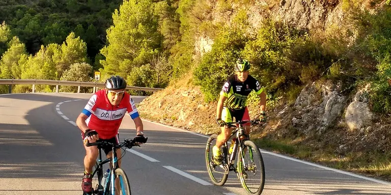 Antoni Poch torna a pujar a Montserrat en bicicleta