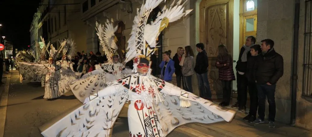 17 comparses inscrites a la rua de Carnaval