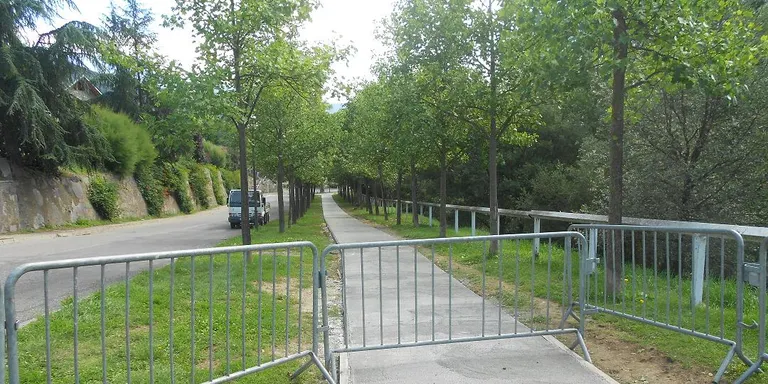 Obres de pavimentació al Camí de la Palanca