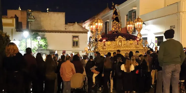 ‘Semana Santa en la Campiña’ recibe al Redentor Cautivo, al pregonero de la Trinidad y habla del azulejo de la Virgen de la Esperanza en San José