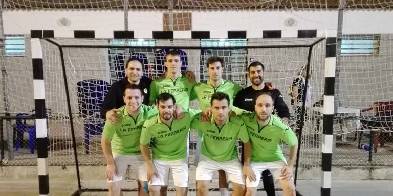 El 35è Campionat de Futbol Sala escalfa motors amb les inscripcions dels equips