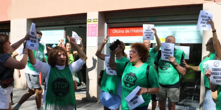 La PAH demana un habitatge social per a un home de 72 anys que té data de desnonament per al 14 de setembre a Barcelona