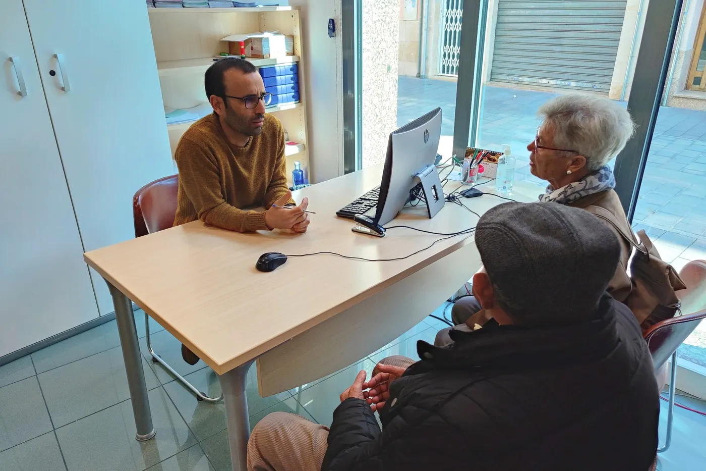 L’aigua, el gas i l’electricitat centren les preocupacions dels usuaris de l’Oficina Comarcal de Consum durant el 2022