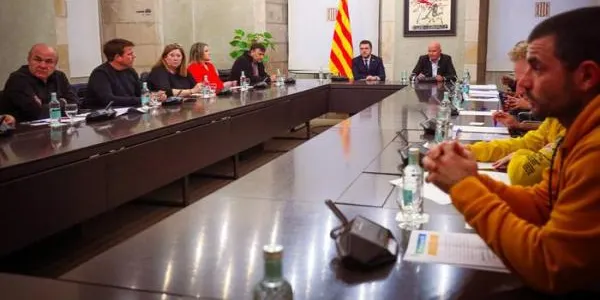 La pagesia obté el compromís polític per instar a la Generalitat a revisar les restriccions d'aigua, reduir la burocràcia i agilitzar el pagament d’ajuts
